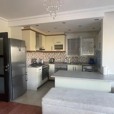 Lejlighed Only 5 Minutes Walking Konyaalti 2+1 Flat Antalya